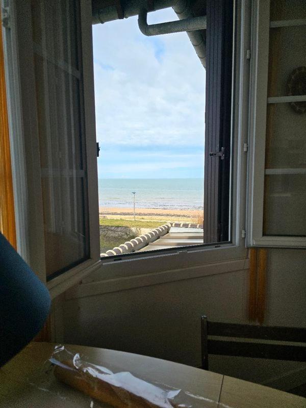 Appartement Front De Mer Vue Mer 3 Personnes + 1 Bebe Hermanville-sur-Mer Zewnętrze zdjęcie